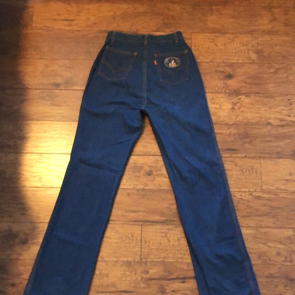 Rare Vintage Levi’s Bell Bottom Jeans - Picture 7 of 15
